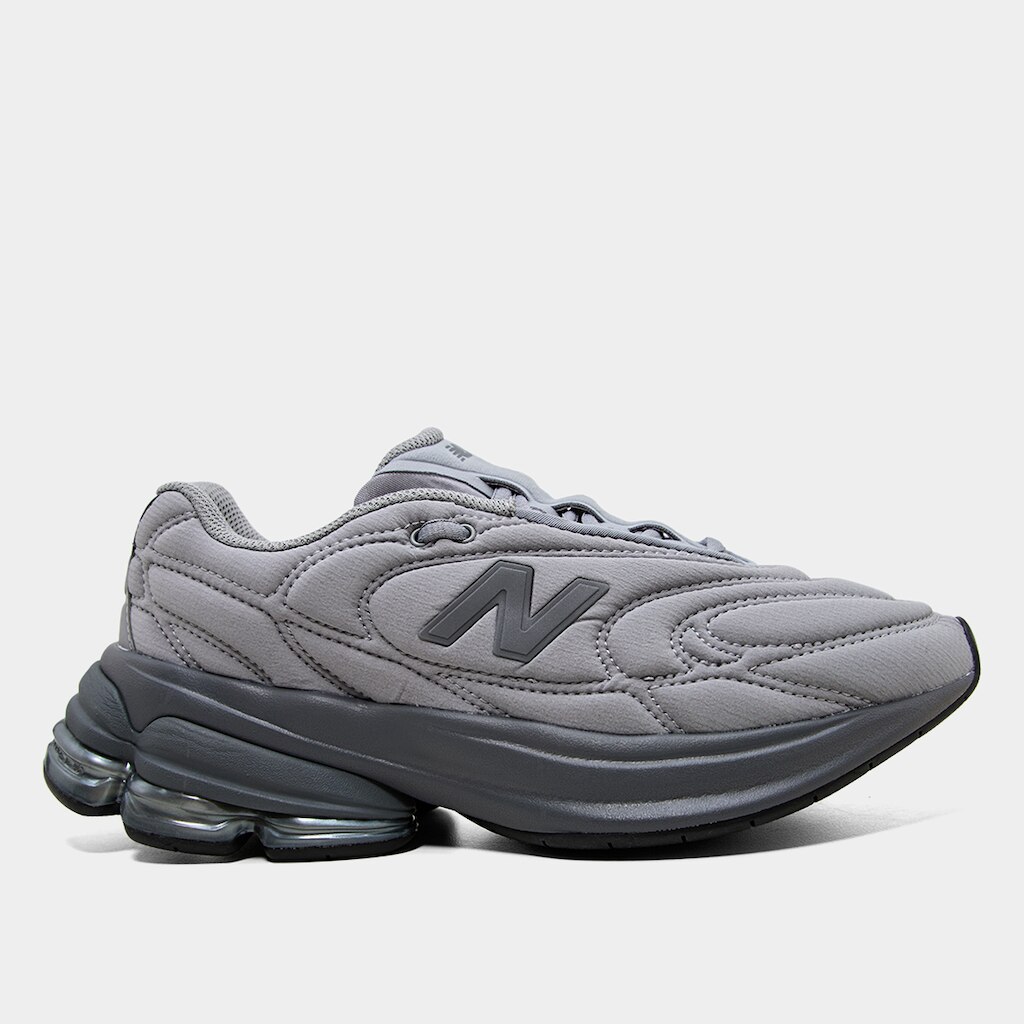 Tênis New Balance 5030