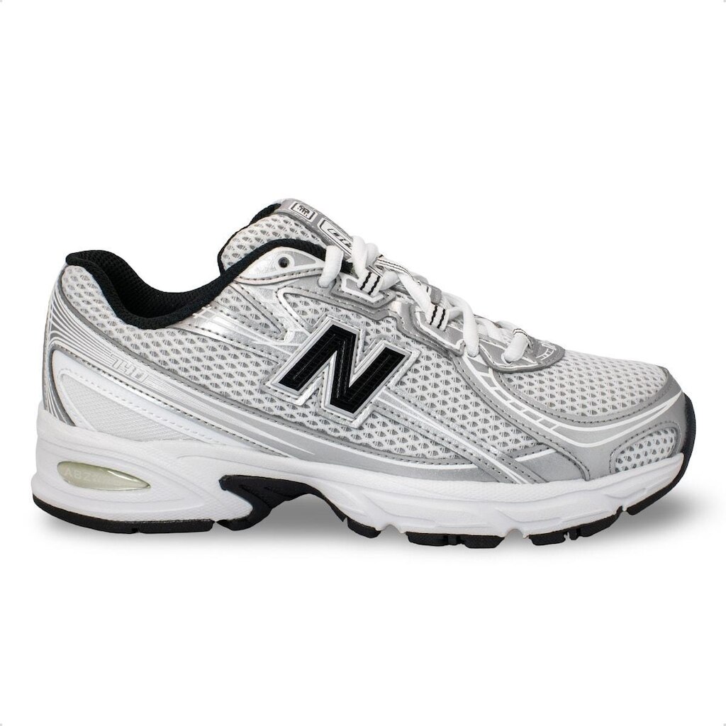 Tênis New Balance 740