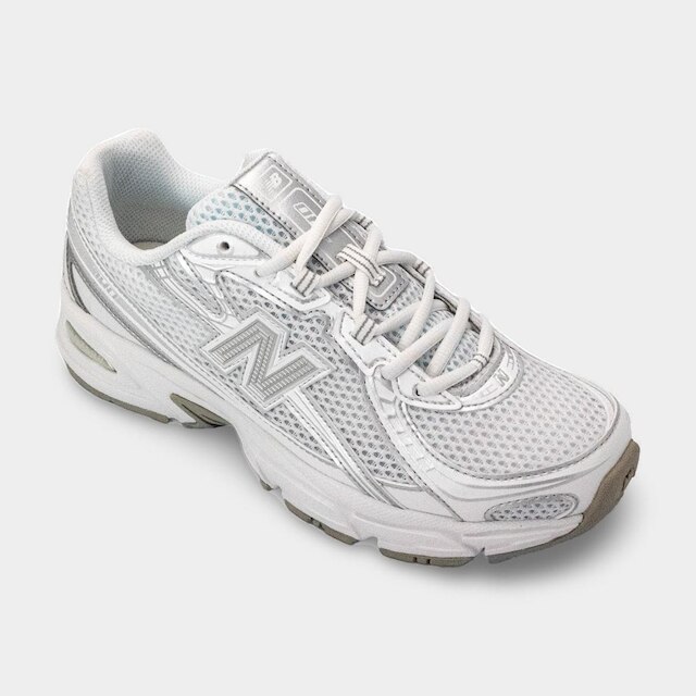 Tênis New Balance 740