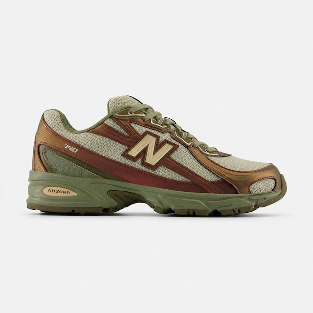 Tênis New Balance 740