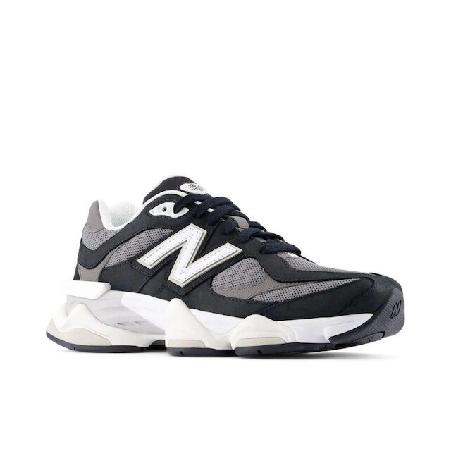 Tênis New Balance 9060