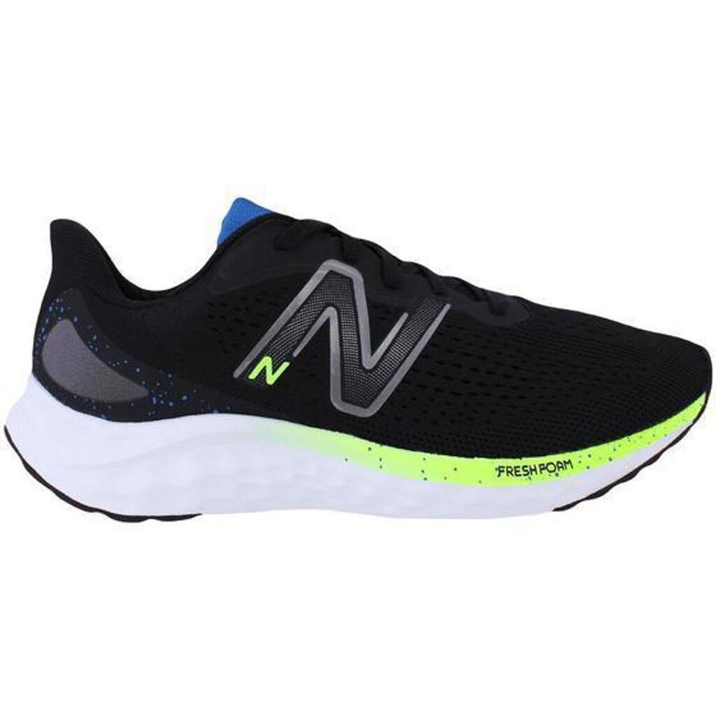 Tênis New Balance Arishi V4