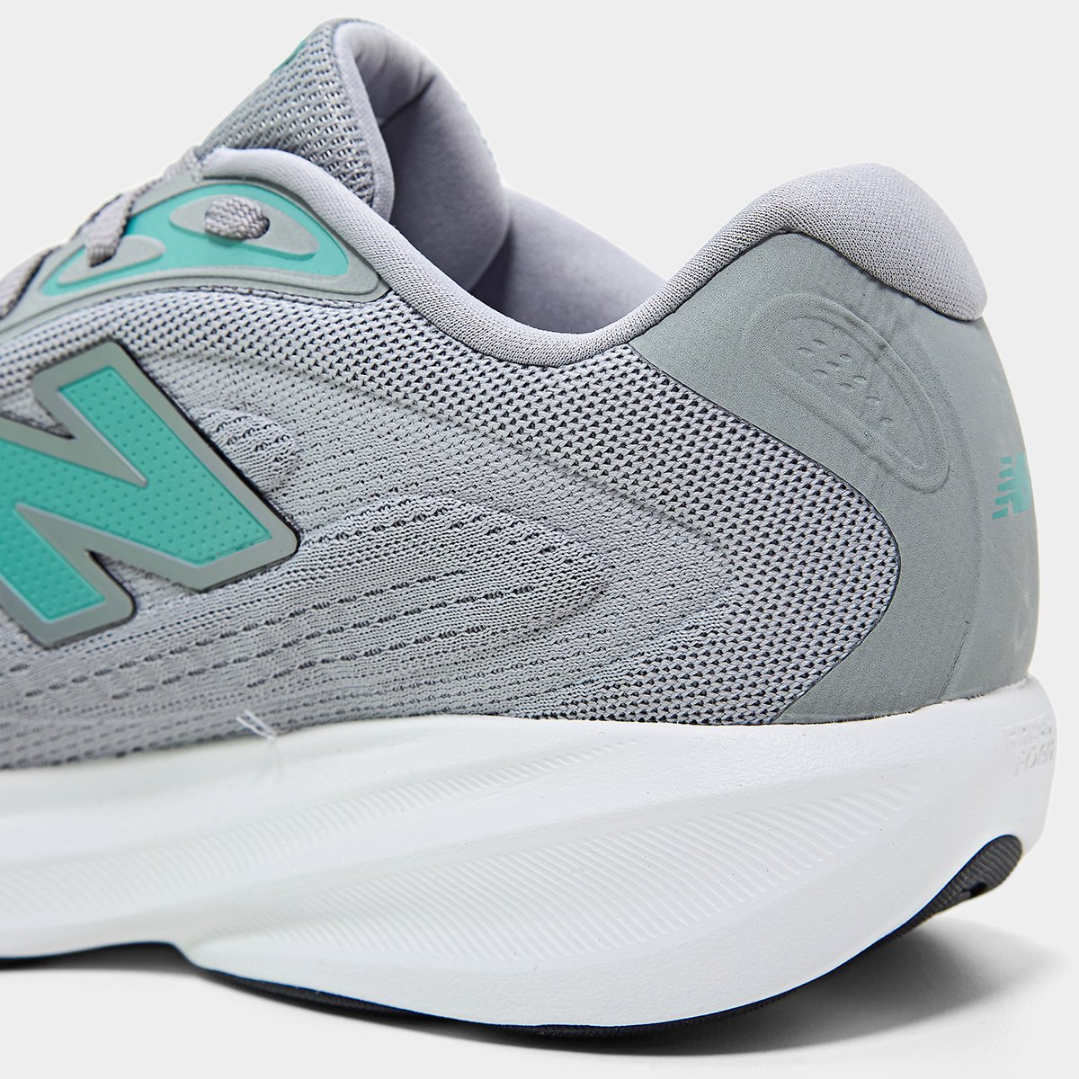 Tênis New Balance Fresh Foam 680V9 Masculino - 7