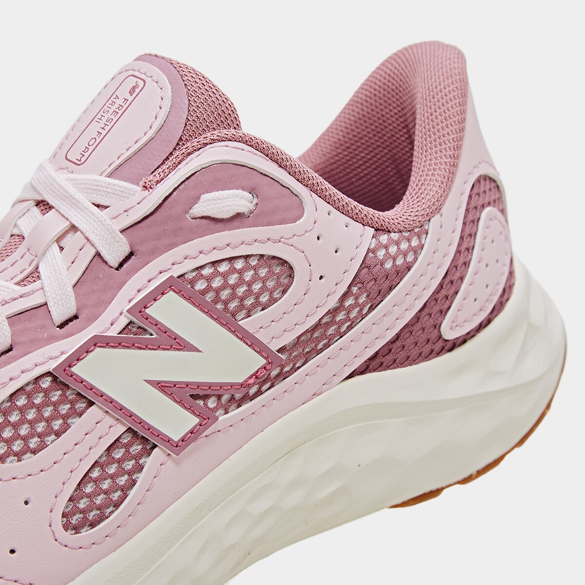 Tênis New Balance Fresh Foam Arishi V'4 Feminino - 7