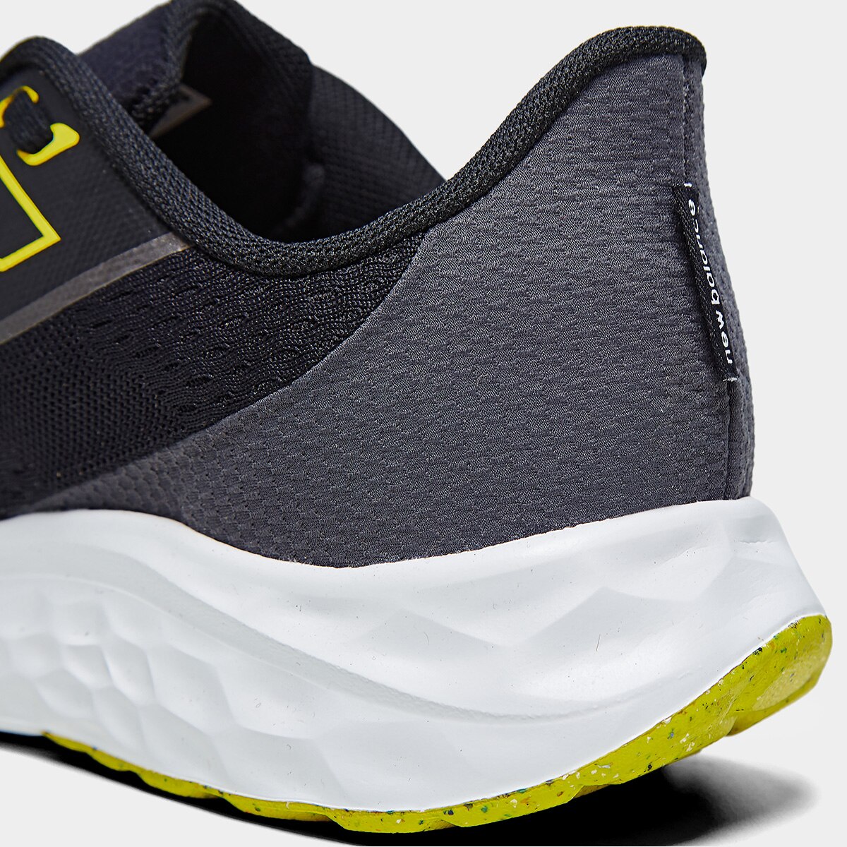 Tênis New Balance Fresh Foam Arishi V'4 Masculino - 8