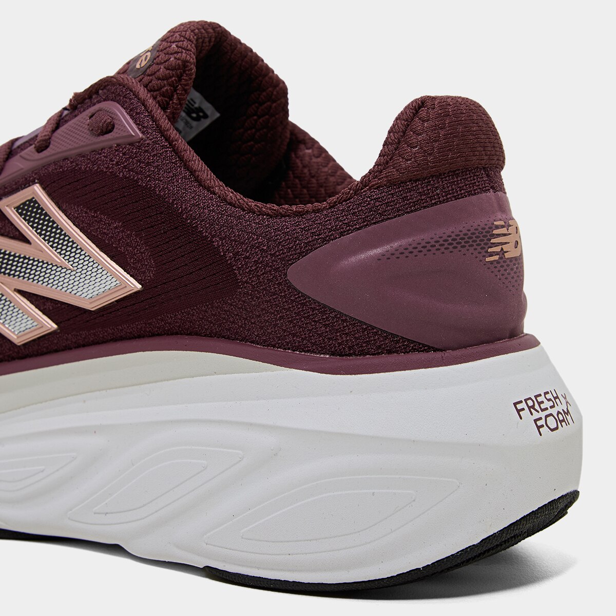 Tênis New Balance Fresh Foam x More V6 Feminino - 7