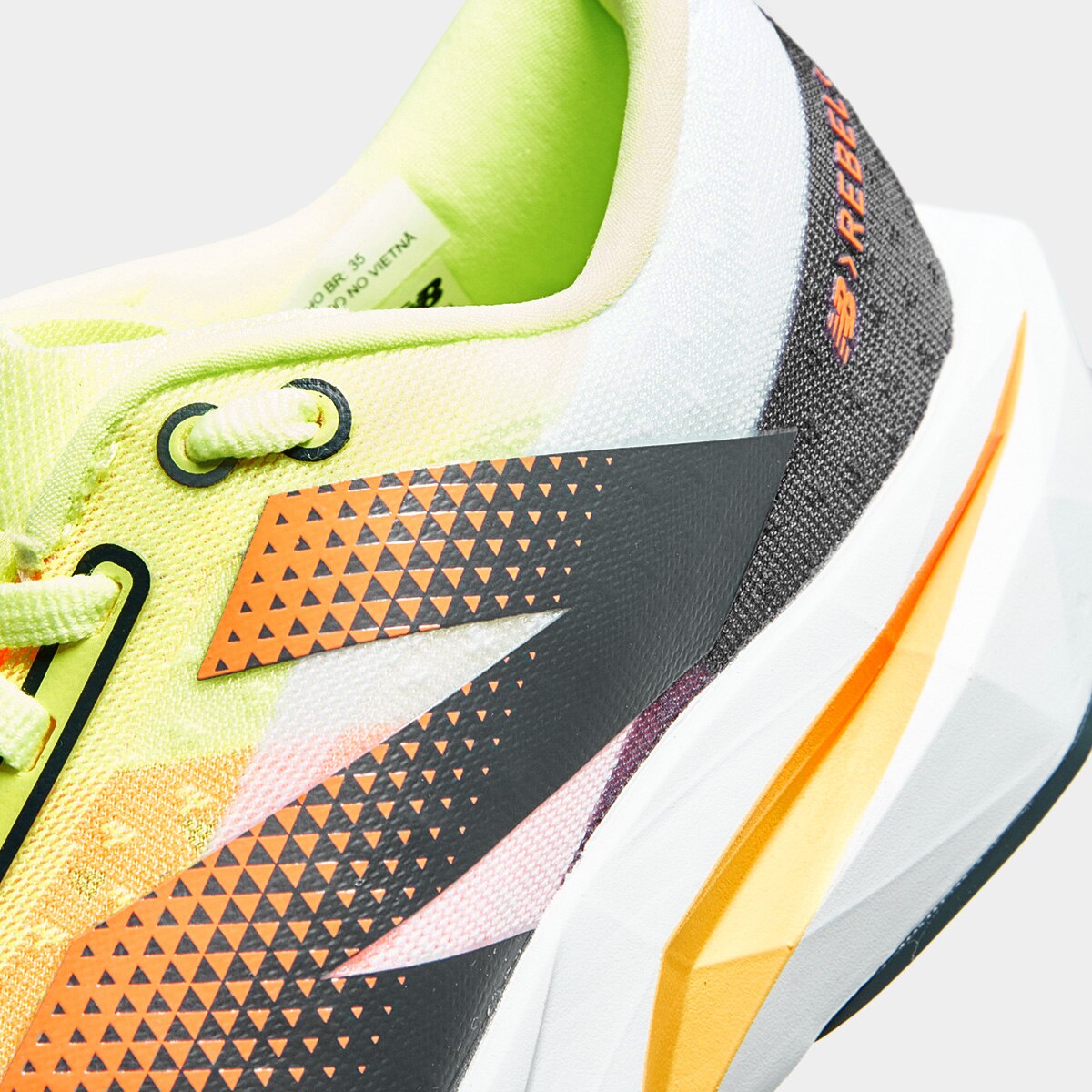 Tênis New Balance Fuelcell Rebel V4 Feminino - 7