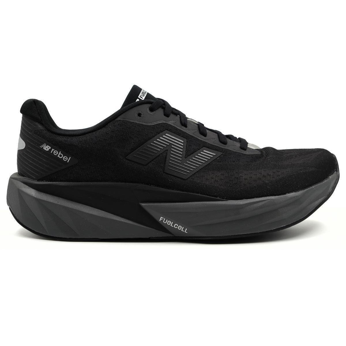 NOW　REBEL Mサイズ ブラック Tênis New Balance Fuelcell Rebel V5 Masculino - Preto+Grafite