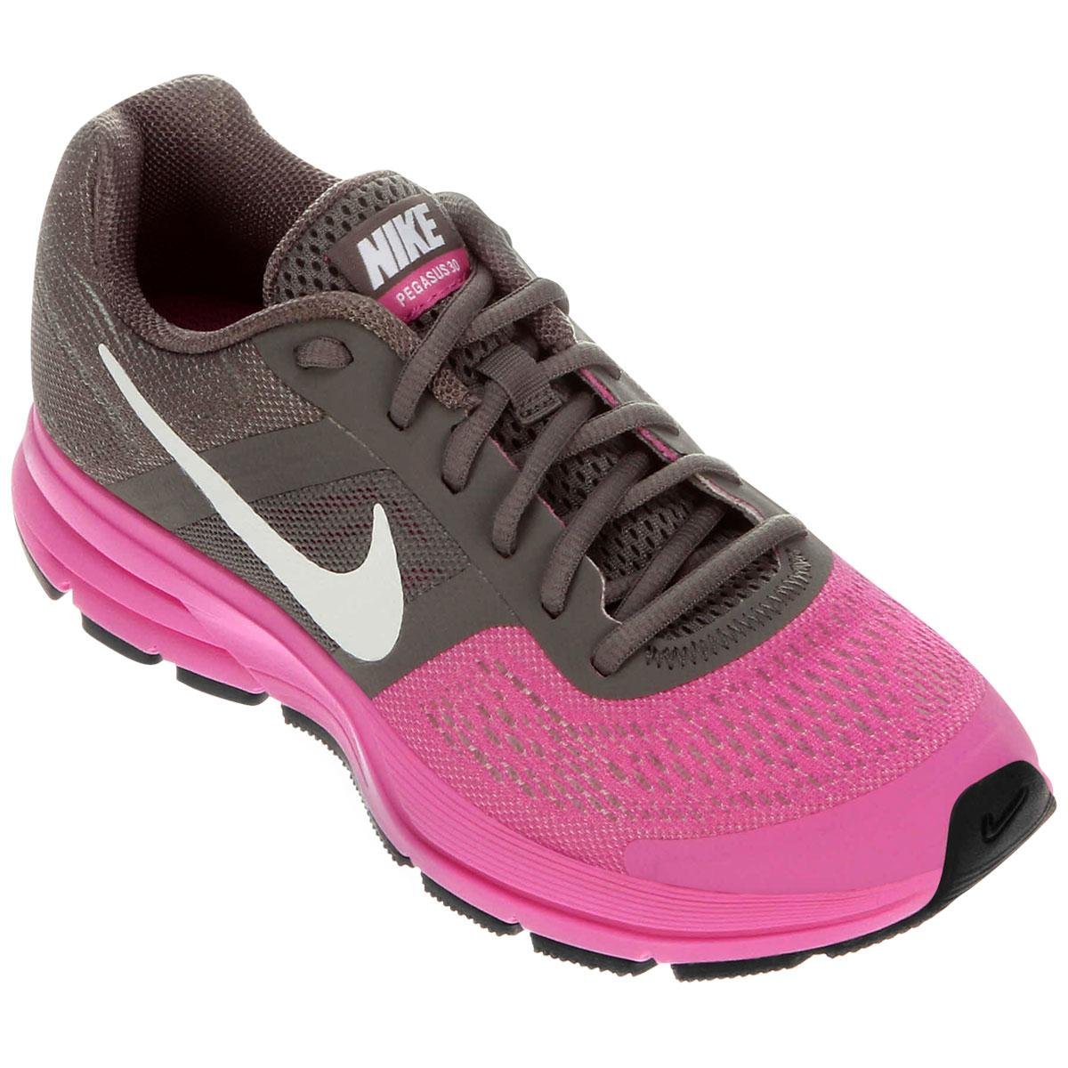 nike pegasus marrom