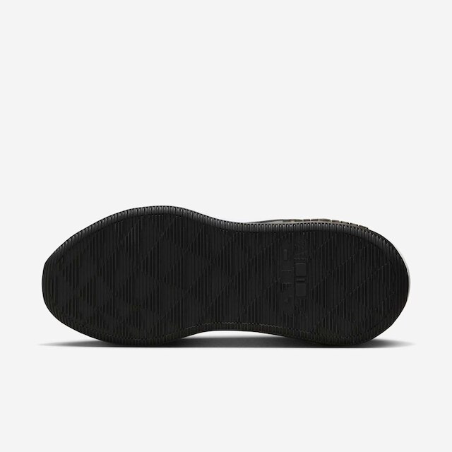 Tênis Nike Air Zoom Bella 7 Feminino