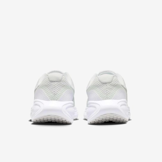 Tênis Nike Revolution 8 Feminino