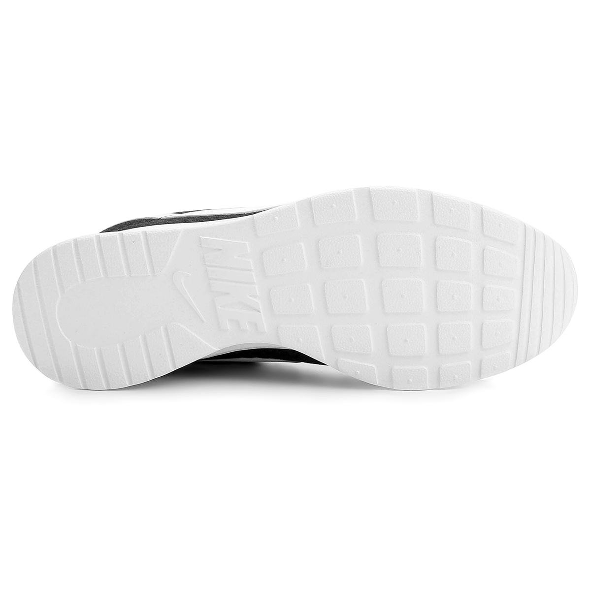 nike tanjun preto e branco