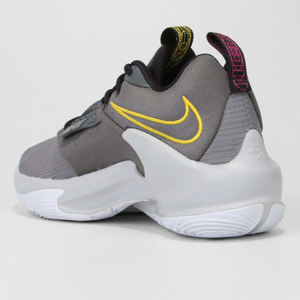 tênis nike zoom freak 3
