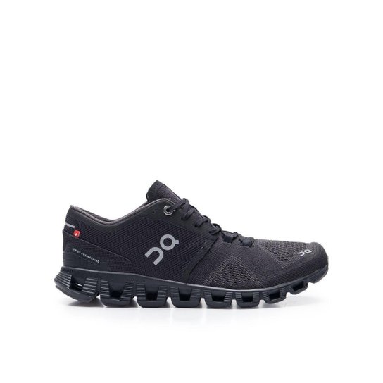 Tênis On Running Cloud X feminino - Preto é boa?