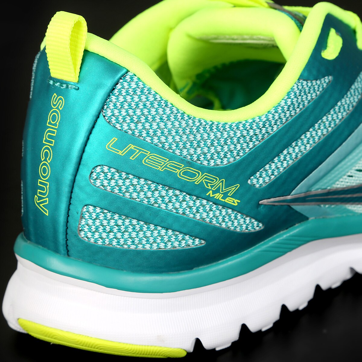 tenis saucony liteform é bom