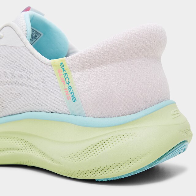 Tênis Skechers Skech CloudPerfectly Plush Feminino