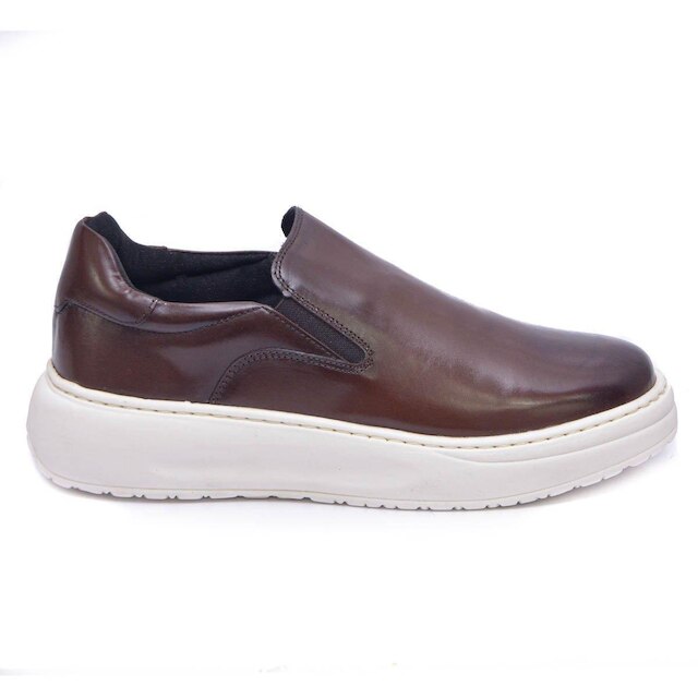 Tenis Slip On Bolt Couro Legítimo Macio E Confortável