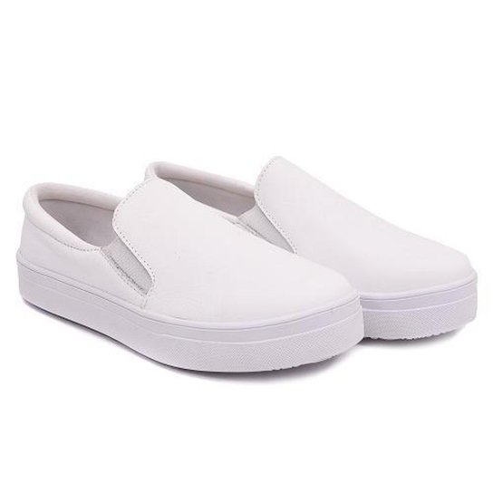 Tênis Slip On de Couro Liso Sola Alta de Elástico Cor Branco