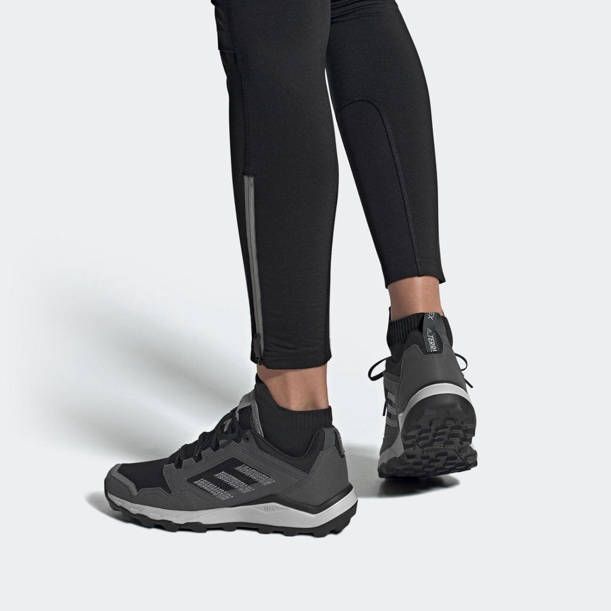 tênis terrex agravic