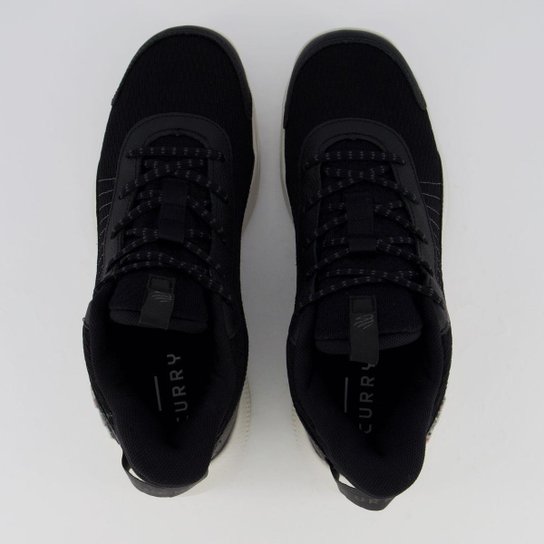 Tênis Under Armour Curry 3Z7 Preto e Branco