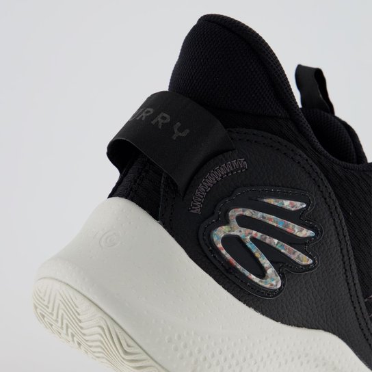 Tênis Under Armour Curry 3Z7 Preto e Branco