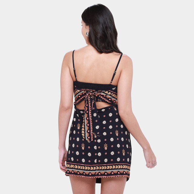 Vestido Curto Farm Lenço Lili