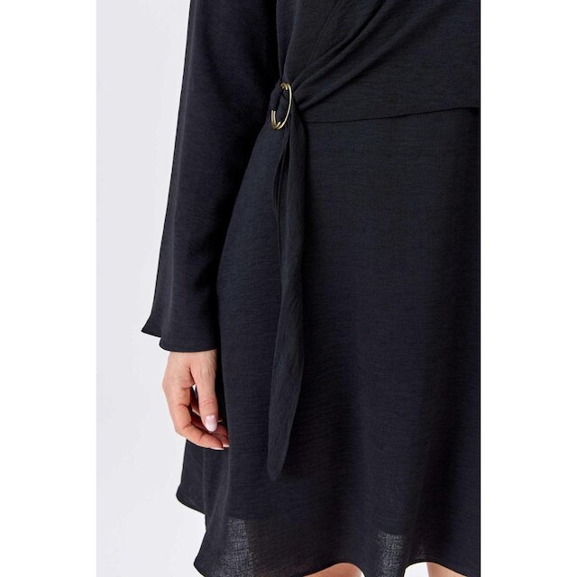 Vestido Curto PKS Com Transpasse Lateral Preto