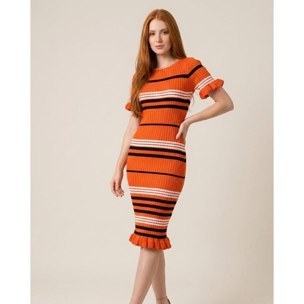 Vestido Midi Tricot Babado Manga Curta